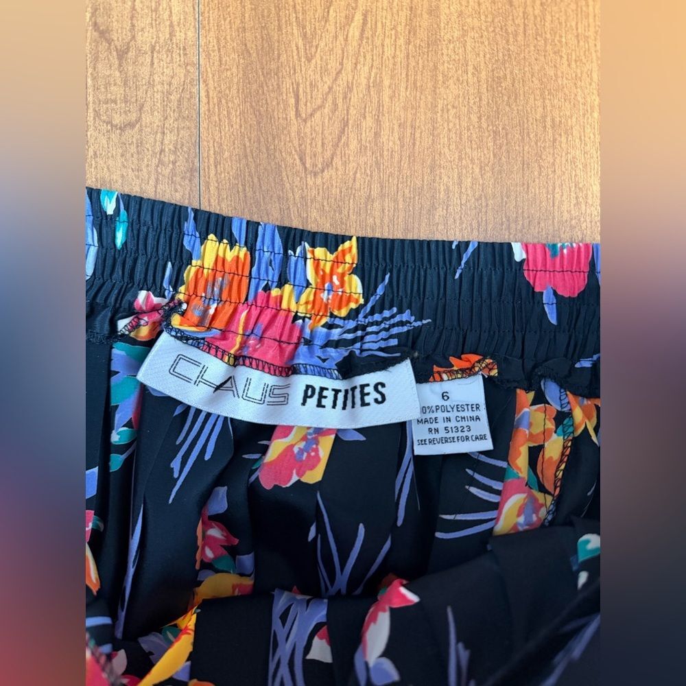 Vintage 90s Chaus Petites Floral Pleated Mini Skirt Elastic Back Waist - Picture 2 of 14